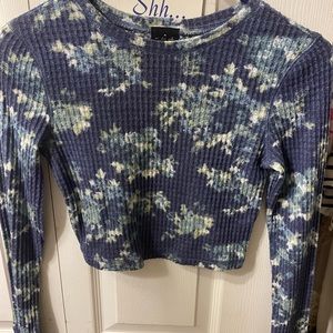 Urban Outfitters Long Sleeve Crop Top